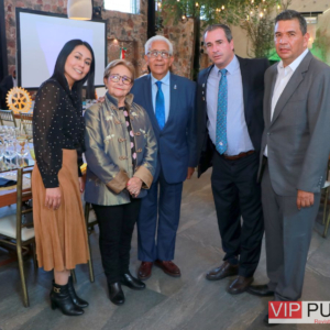 Kristel,Julia, Mario, Javier,Carlos