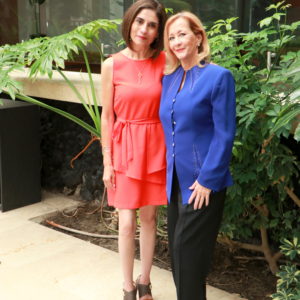 Mari Carmen Coppel de Murd y Graciela Lledias Saavedra