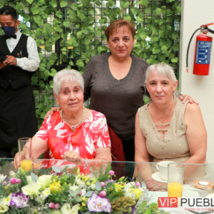 Maricarmen Quintana, Marilupe Robredo,Maria de Los Angeles Saavedra