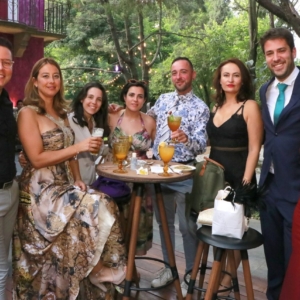 Amigos de Los Novios