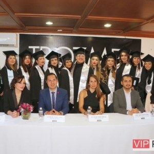 Foto de Maestros y Generación de Graduados