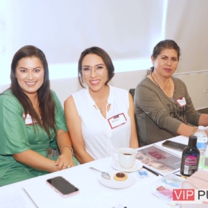 Ivonne González Téllez,Marisol Vima Tolama y Rosalía Ruíz