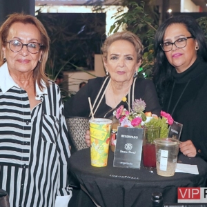 Rosamaria Ahued ,Estela Ahued y Mirna Ahued
