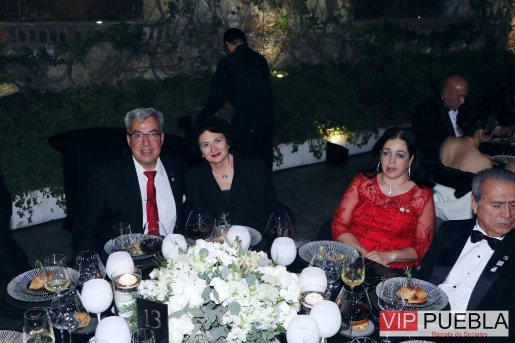 Amigos Rotarios Presentes en la Gala.