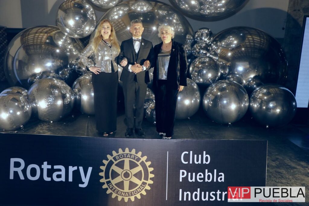 Amigos Rotarios Presentes en la Gala.