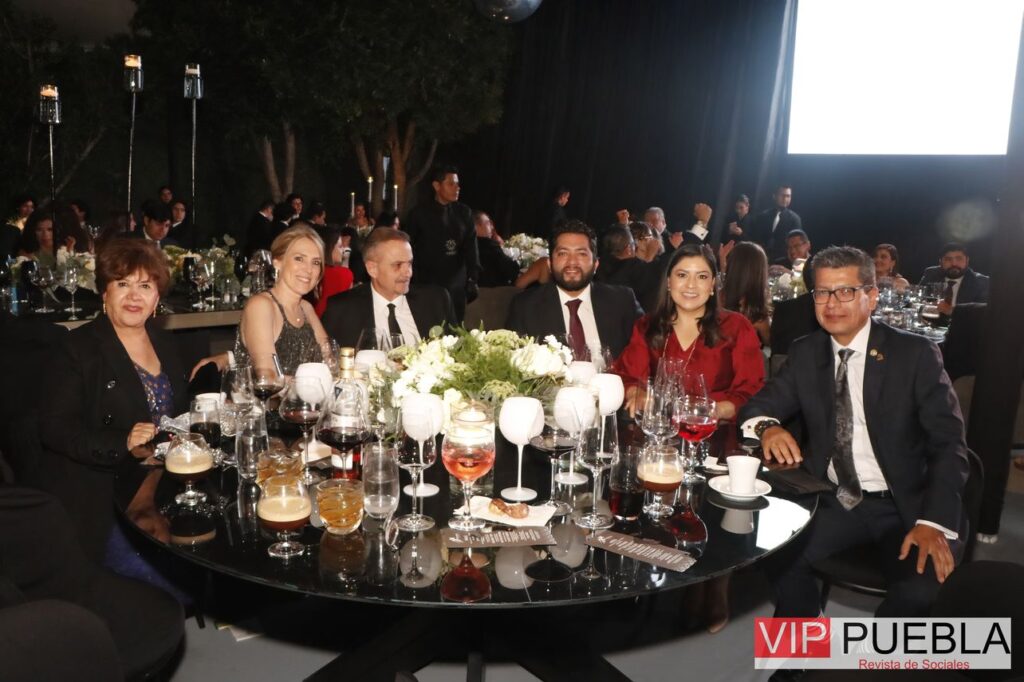 Amigos Rotarios Presentes en la Gala .