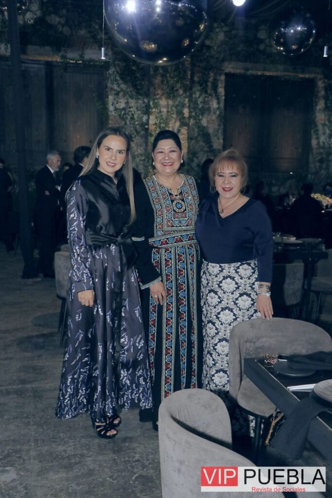 Coral Castillo e Invitadas Rotarias.
