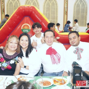 Familia Villa Gris