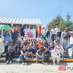 Grupo Rotario en Pintando a México y Celebrando 120 años de Servicio.