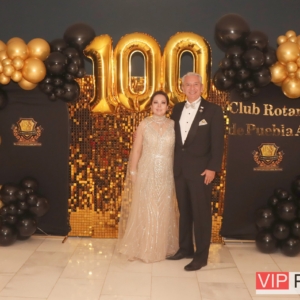 El Sr Sergio Romero Barradas y Liz Candia
