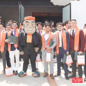 Azteca y Los Nuevos Graduados l