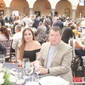 Jaqueline Spindola y Manuel Redondo