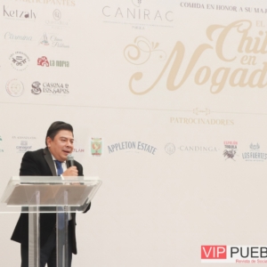 Juan José Sánchez dirigiendo unas palabras