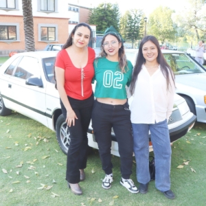 Alejandra Santos,Argelia Santos y Brenda Elizabeth