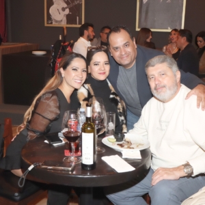 Amigos de Carlos Aburto