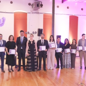 Reconocimiento a Todos Los Patrocinadores que Hicieron Posible Este Evento