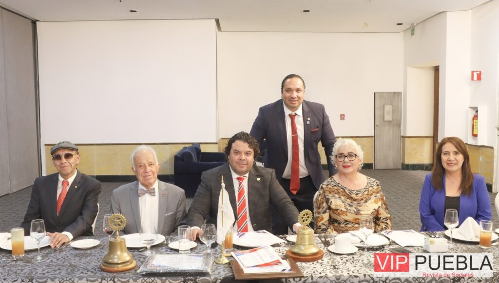 Arq.Checa,Fernando Limón,Carlos Susunaga, Naguibe Sánchez,Fabi Rosas , Alberto Mendoza