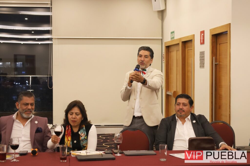 Jesús Medina Dirigiendo Unas Palabras
