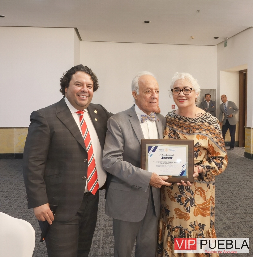 Reconocimiento a Fernando Limón Por Su Contribución Al Rotarismo Internacional