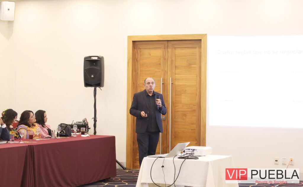 Ricardo Del Castillo Expositor (1)