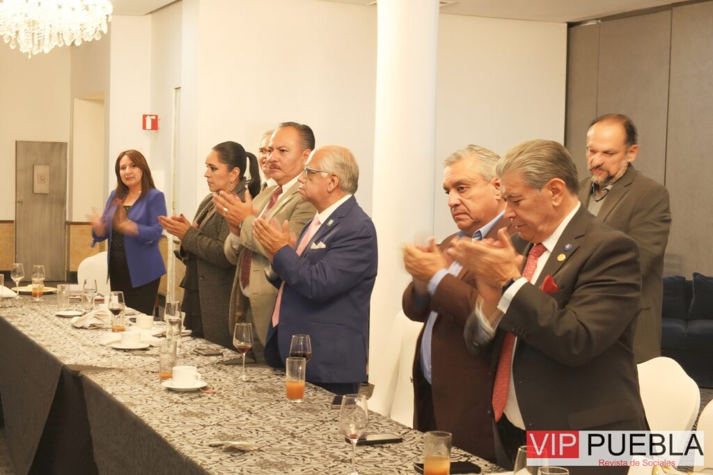 Un Homenaje Por Los que ya no están